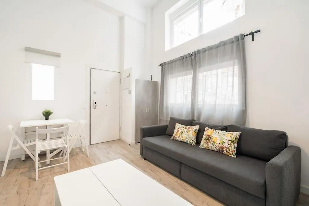 Charming Flat In Madrid-Rio-1