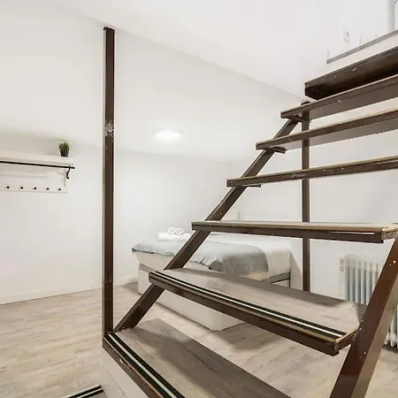 Charming Flat In Madrid-Rio-3
